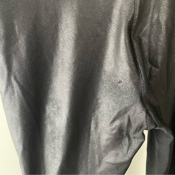 Spanx Spanxshape Faux Leather Leggings Shiny Vegan Tight Black Large FLAWED - Picture 8 of 8
